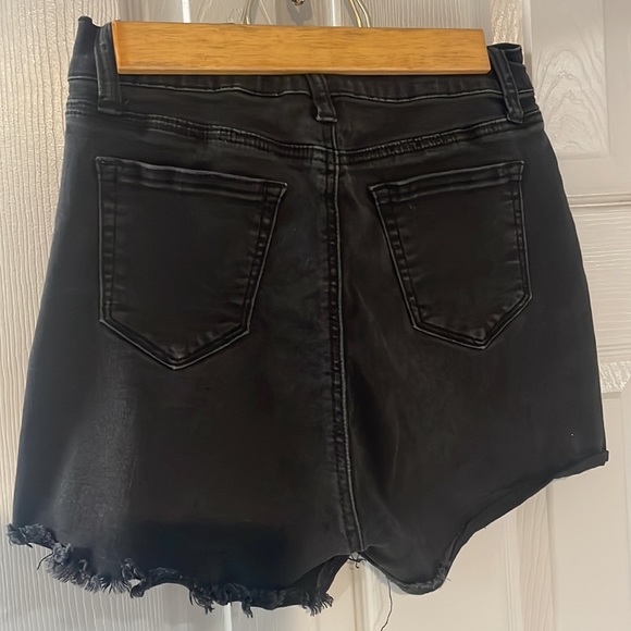 Fashion nova, distressed, black, shorts, size medium - Picture 3 of 6